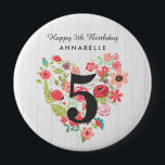Badge Rond 10 Cm Chic Blanc Bois & Whimsical Floral Joyeux Annivers<br><div class="desc">Chic White Wood & Whimsical Floral Heart Happy Birthday bouton,  avec mignon rose Peach & Coral Flowers! Customisez-le en ajoutant vos infos ! Regardez ma boutique pour voir toute la collection avec ce design !</div>