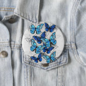 Badge Rond 10 Cm Composition des White and Blue Butterflies (En situation)