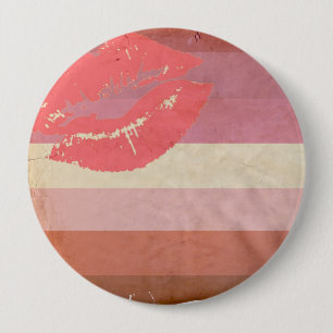 BADGE ROND 10 CM CONCEPTION VINTAGE DE FIERTÉ LESBIENNE DE ROUGE À