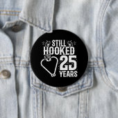 Badge Rond 10 Cm Couples mariés 25 ans (En situation)