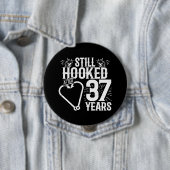 Badge Rond 10 Cm Couples mariés 37e anniversaire mariés 37 ans (En situation)