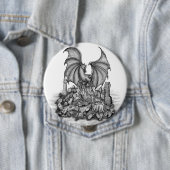Badge Rond 10 Cm Dragon avec Zombie (En situation)