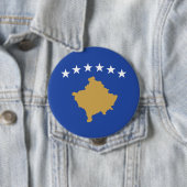 Badge Rond 10 Cm Drapeau du Kosovo (En situation)