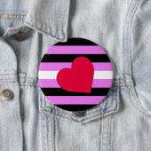 BADGE ROND 10 CM FIERTÉ EN CUIR DE FILLE (En situation)