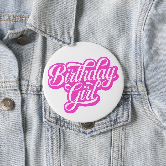 Badge Rond 10 Cm Fille d'anniversaire rose (En situation)