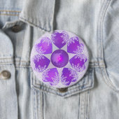 Badge Rond 10 Cm Flocon de neige pourpre (En situation)