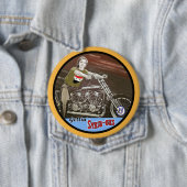 Badge Rond 10 Cm Getting Syrie-ous (En situation)