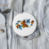 Badge Rond 10 Cm Infinité de papillons monarques (En situation)