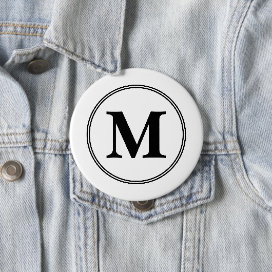 Badge Rond 10 Cm Initiales monogrammes simples noir et blanc (En situation)
