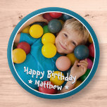 Badge Rond 10 Cm Joyeux Anniversaire Moderne Simple Photo<br><div class="desc">Ce design simple et moderne est composé de typographie serif et d'ajouter une photo personnalisée.</div>