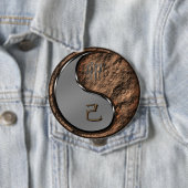 Badge Rond 10 Cm Lapin de Terre (En situation)