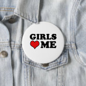 Badge Rond 10 Cm Les filles m'aiment (En situation)