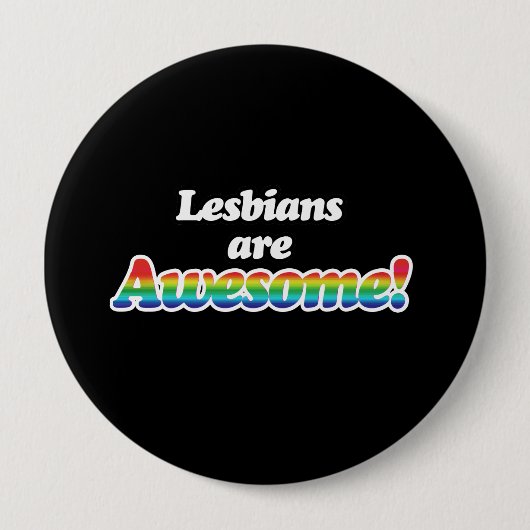 BADGE ROND 10 CM LES LESBIENS SONT INCONTOURNABLES (Devant)