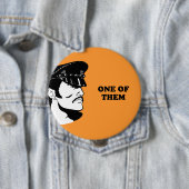 BADGE ROND 10 CM L'UN D'ENTRE EUX (En situation)