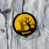 Badge Rond 10 Cm Méfiez-vous des faucheuses (En situation)