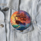 Badge Rond 10 Cm Navire À Voile Sur Une Mer Tempérée (En situation)