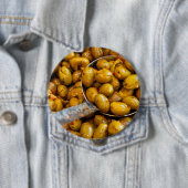 Badge Rond 10 Cm Olives épicées Nocellara Etnea (En situation)
