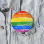 Badge Rond 10 Cm Peinture LGBT Pride (En situation)