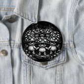 Badge Rond 10 Cm Peuple Champignon •  Créatures de la Forêt par Bur (En situation)