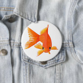 Badge Rond 10 Cm Poisson rouge venant à vous (En situation)