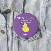 Badge Rond 10 Cm Poussin jaune pelucheux personnalisé d'alerte (En situation)