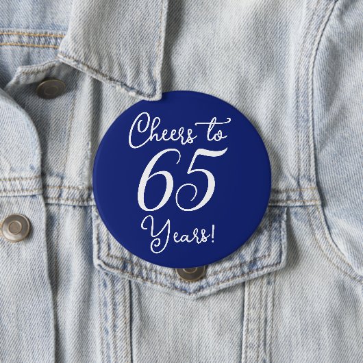 Badge Rond 10 Cm Salutations à 65 ans Marine Blue Anniversaire (En situation)