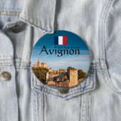 Badge Rond 10 Cm Souvenir d'Avignon (En situation)