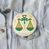 Badge Rond 10 Cm Symbole de la Libra du Zodiaque sur un (En situation)
