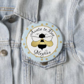 Badge Rond 10 Cm Tante d'Abee Gold Confetti (En situation)