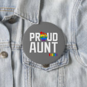 Badge Rond 10 Cm Tante Fière Arc-en-ciel (En situation)