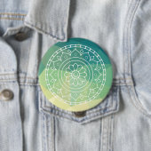 Badge Rond 10 Cm Vert jaune Mandala Inspiration Harmony Flower (En situation)