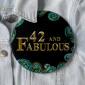 Badge Rond 15,2 Cm 42e anniversaire  (En situation)