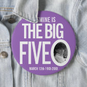 Badge Rond 15,2 Cm 50e Anniversaire violet coutume le grand cinq o ph (En situation)