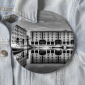 Badge Rond 15,2 Cm Albert Dock Liverpool Réflexions (En situation)