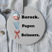 Badge Rond 15,2 Cm Barack. Papier. Ciseaux (En situation)