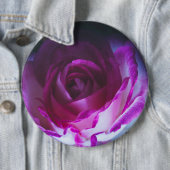 Badge Rond 15,2 Cm Belle fleur rose (En situation)
