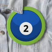 Badge Rond 15,2 Cm Billard bleu numéro deux (En situation)