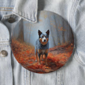 Badge Rond 15,2 Cm Blue Heeler dans les feuilles d'automne automne au (En situation)