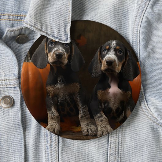 Badge Rond 15,2 Cm Bluetick Coonhound Chiot Automne Citrouille de pla (En situation)