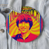 Badge Rond 15,2 Cm Bouton de TakingWoodstock (En situation)