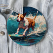 Badge Rond 15,2 Cm Bull Terrier Plage Surf Peinture (En situation)