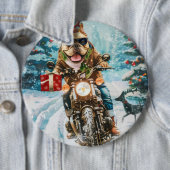 Badge Rond 15,2 Cm Bulldog équitation moto Noël (En situation)
