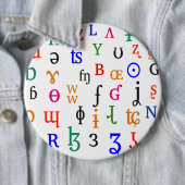 Badge Rond 15,2 Cm Caractères d'IPA (En situation)