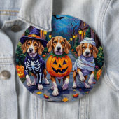Badge Rond 15,2 Cm Chiens beagles en costume d'Halloween (En situation)