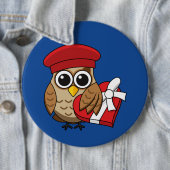 Badge Rond 15,2 Cm Chouette mignonne avec béret rouge et boîte cardia (En situation)