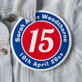 Badge Rond 15,2 Cm Commémoration d'anniversaire avec le nom, l'âge et (En situation)