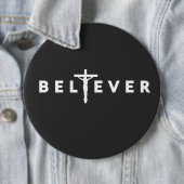 Badge Rond 15,2 Cm Croyant (En situation)