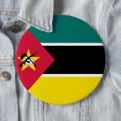 Badge Rond 15,2 Cm Drapeau du Mozambique (En situation)