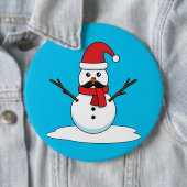 Badge Rond 15,2 Cm Funny Snowman avec Moustache et carotte (En situation)