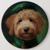 Badge Rond 15,2 Cm Goldendoodle Dog en tenue de la Saint Patrick (Devant)